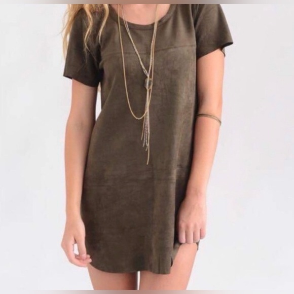 Olivaceous Dresses & Skirts - OLIVACEOUS Faux Suede Kimmie Shift Pullover Mini Tunic Dress Women's M